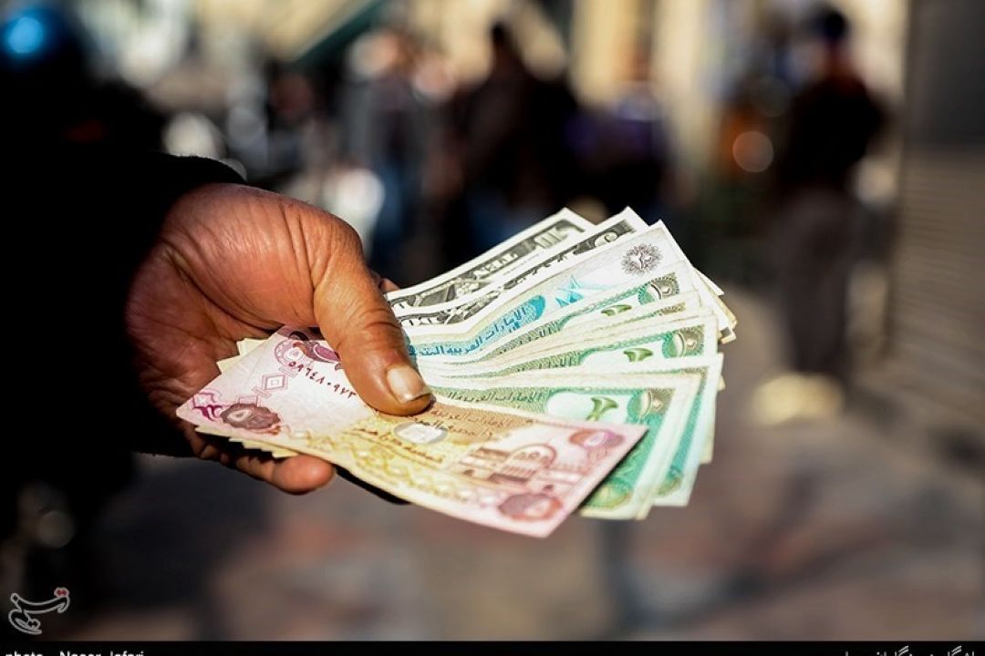 قیمت دلار از اواخر هفته ارزان می‌شود/ قیمت كانال‌های دلالی واقعی نیست