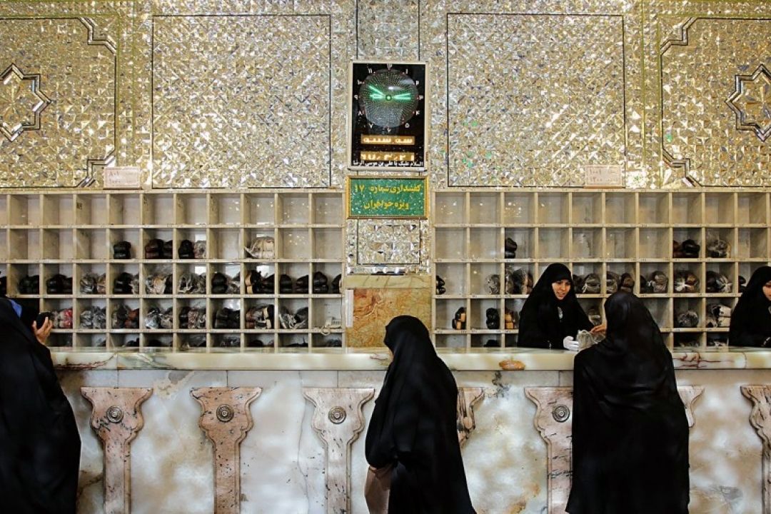 خدمت 2000 خدمه خواهر در حرم مطهر رضوی