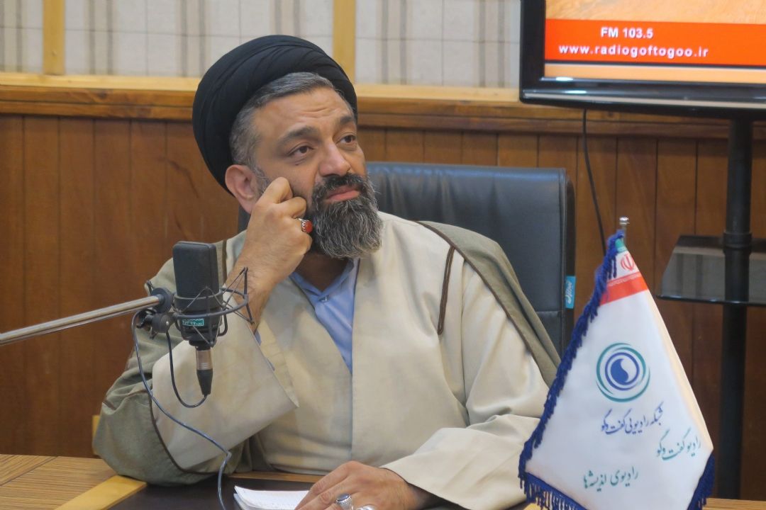 سردار سلیمانی راه ارتباط با خدا را به نسل جدید نشان داد