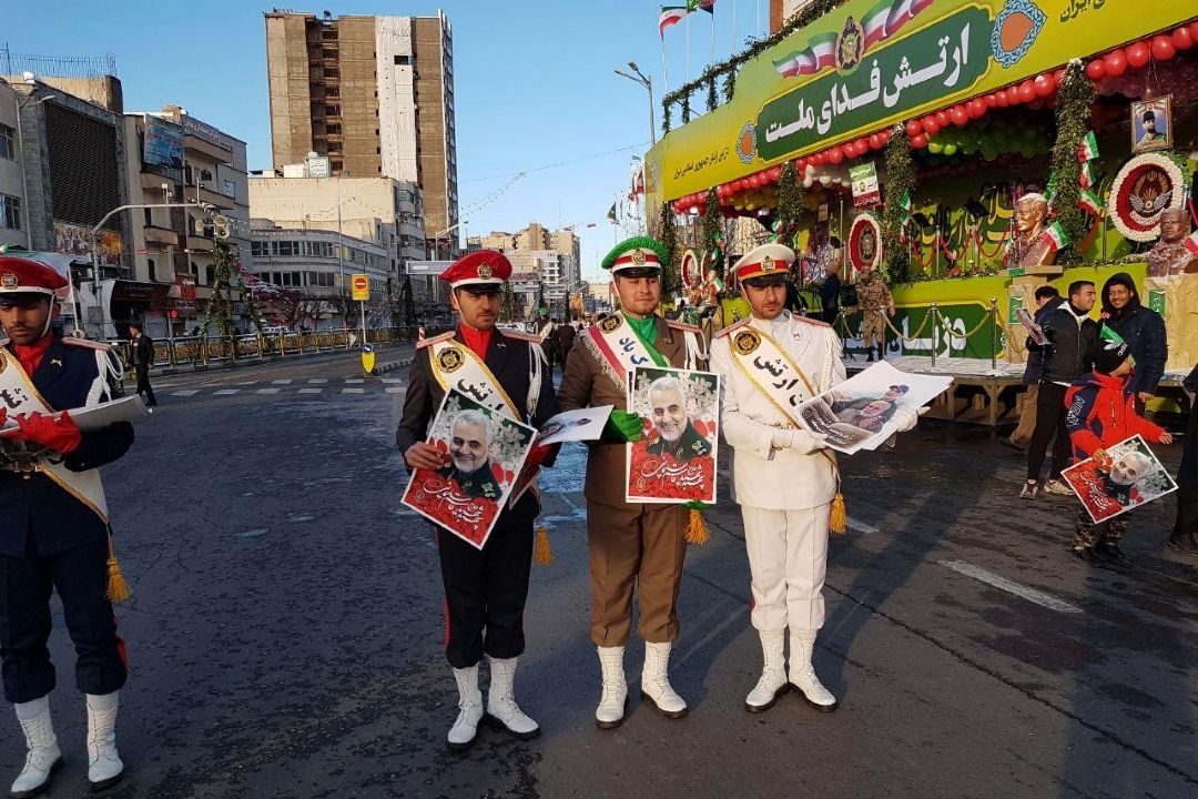 از ساعتی دیگر به سمت میدان آزادی حركت مردم تهران در مسیر‌های 12 گانه