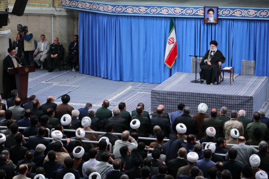 مجلسی می‌خواهیم كه كشور را از توطئه‌ها مصونیت ببخشد
