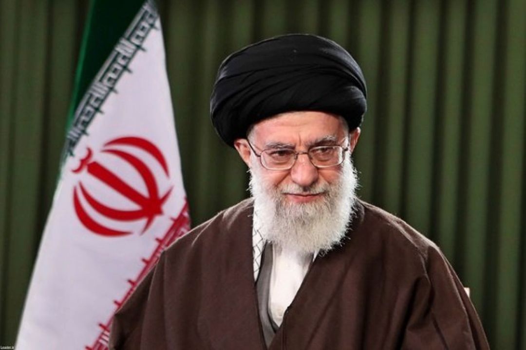رهبر معظم انقلاب: آمریكا خبیث‌ترین دشمن ملت ایران است 