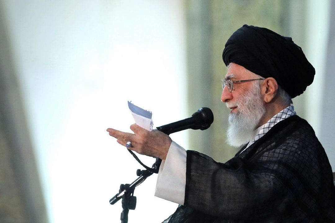 ببینید|رهبرانقلاب:میگویند«چالش با قدرتها هزینه دارد»