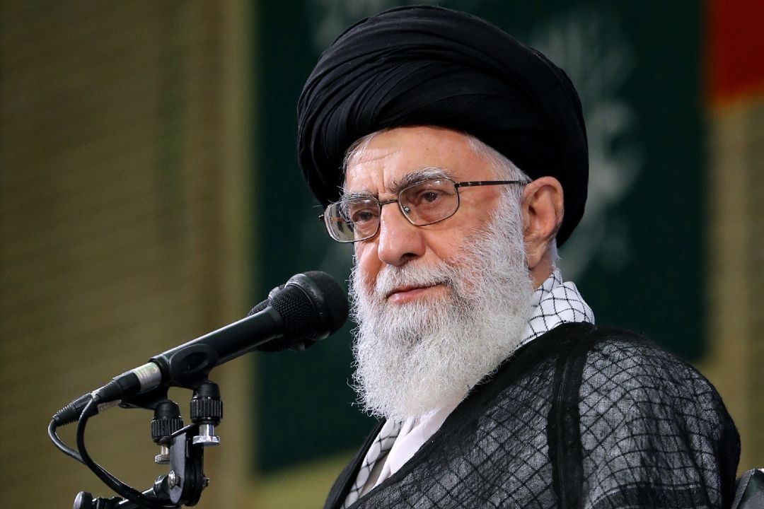 ببینید| رهبر انقلاب؛ امروز: من حرفم این است؛ نظام آموزشی كشور نباید بیرون از كشور نوشته شود