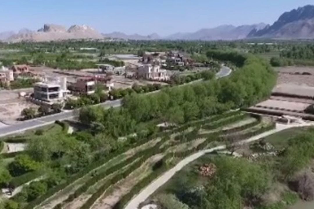 امضاهای طلایی پای قلعه نفوذناپذیر زاینده‌رود/ دهكده‌ای كه مأمور شهرداری را هم راه نمی‌دهد