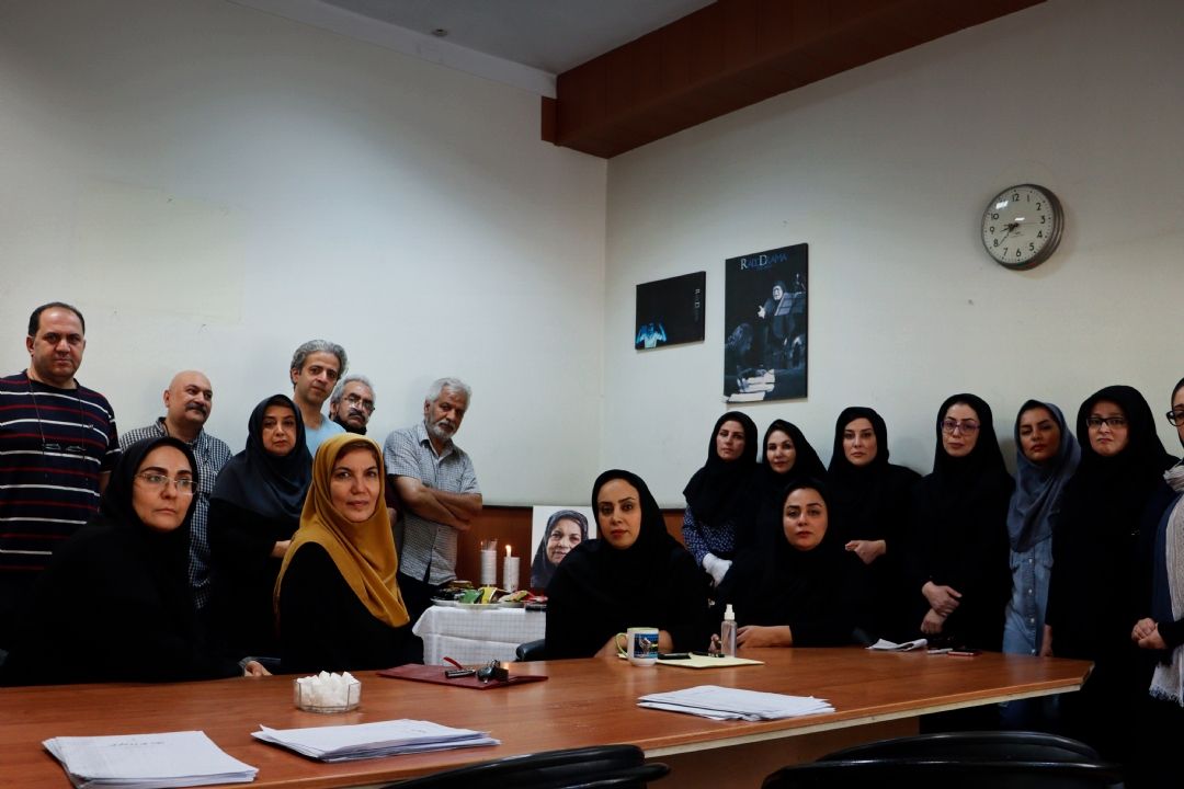 یادبودی برای مادر هنرمند 