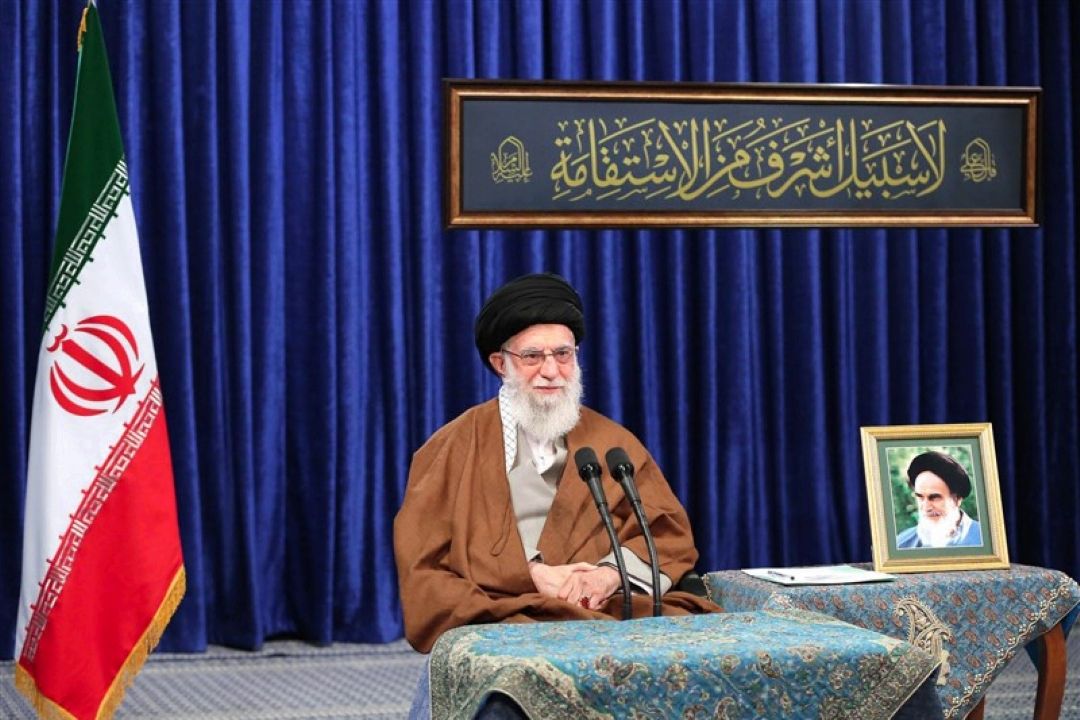 پخش زنده سخنرانی رهبرانقلاب در مراسم بزرگداشت رحلت امام خمینی (ره) از رادیو معارف
