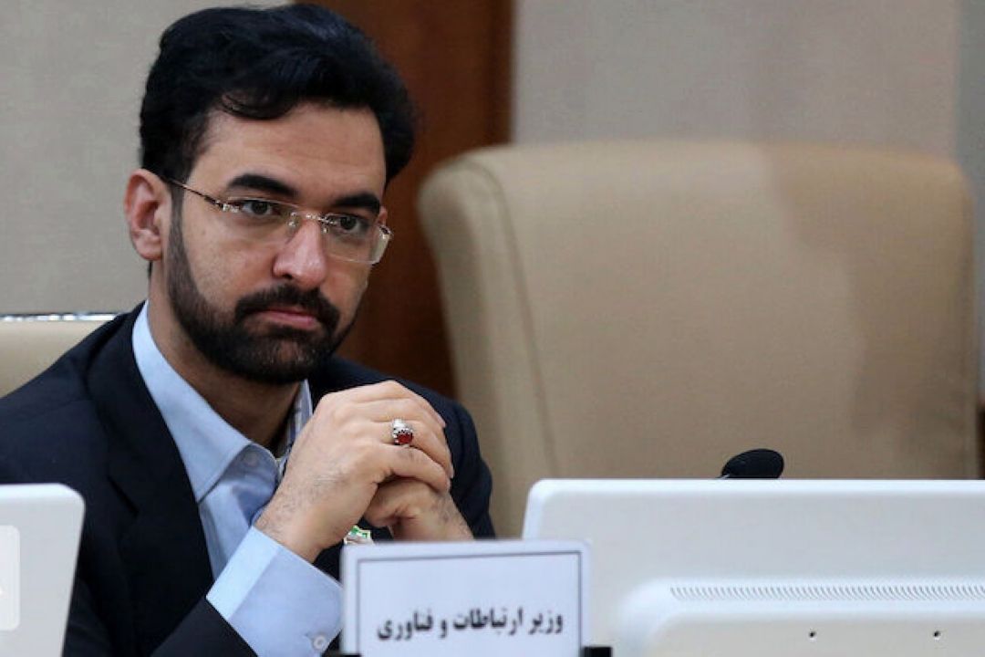 هشدار آذری جهرمی نسبت به كلاهبرداری تلفنی از مردم