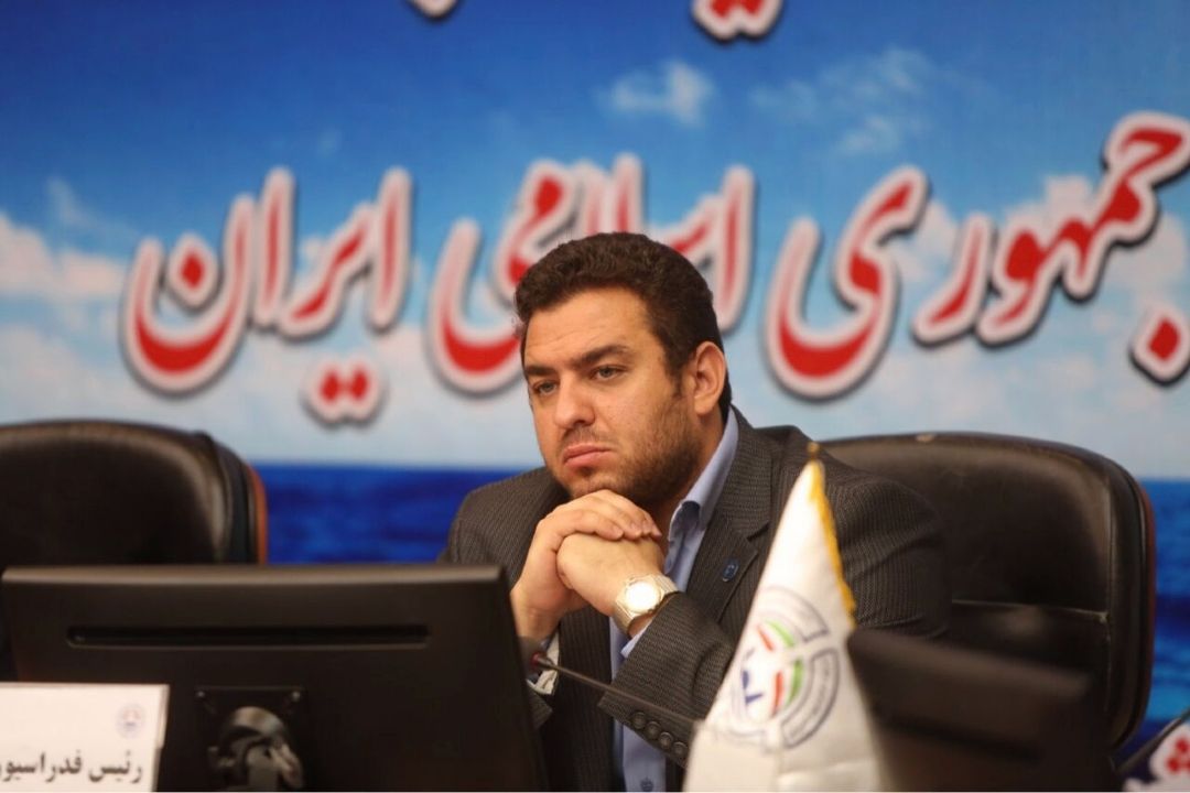آب استخرها ناقل ویروس نیست