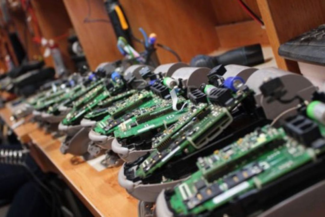 برنامه دشمن برای كمرنگ كردن فعالیت‌های سخت افزاری ایران 