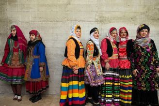 پوشانندگی از ویژگی لباس‌های اقوام ایرانی است
