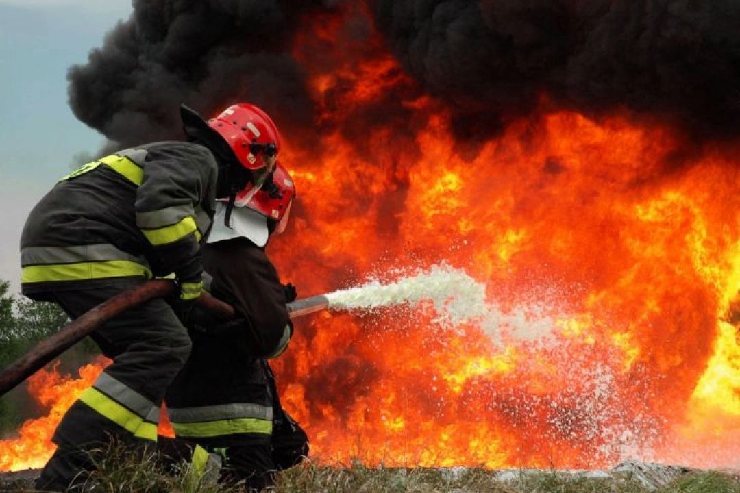 حضور آتش‌نشانان موتور سوار در بوستانهای تهران