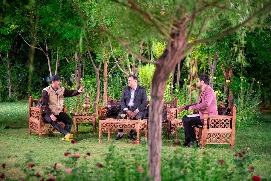 شب نشینی مردم قم در "پلاك 16" 