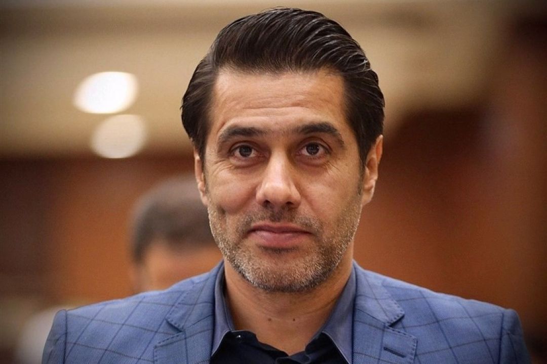 افشین پیروانی در رادیو ایران:از تبریزی‌ها معذرت می‌خواهم