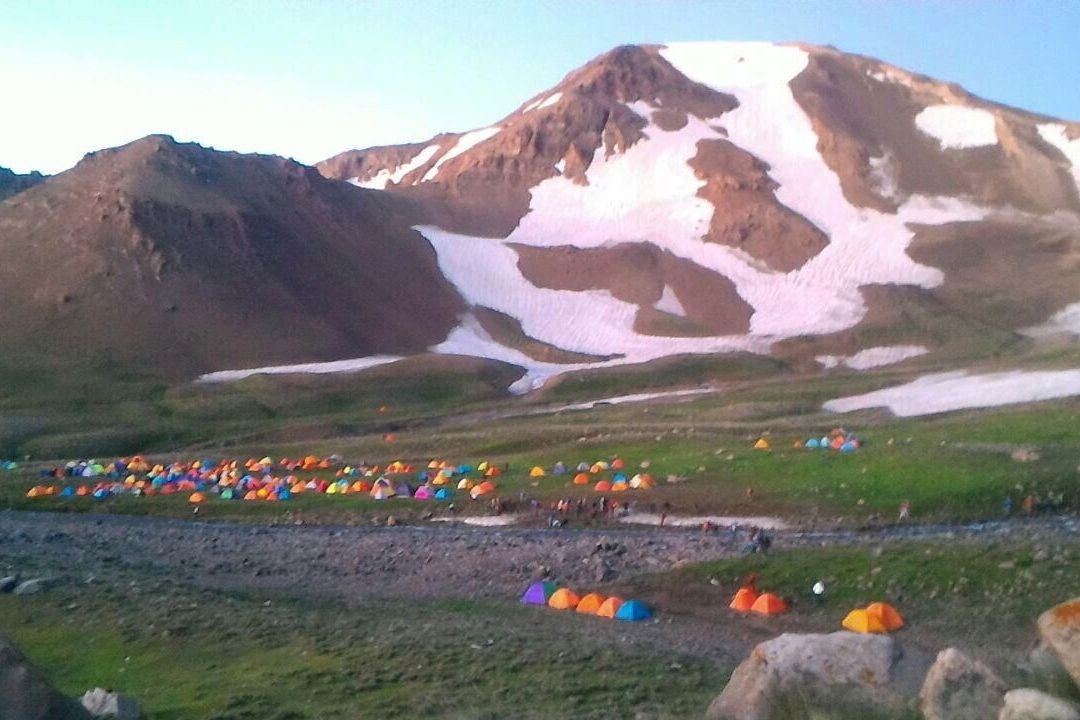 تعطیلی دو قرارگاه كوهستانی علم‌كوه