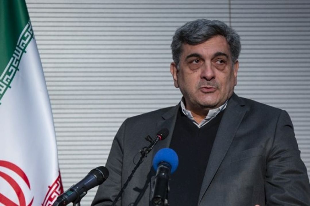 چراغ قرمز دولتی ها برای شهردار/ تجدید نظر دولتی ها بر ضرورت حضور حناچی در پاستور