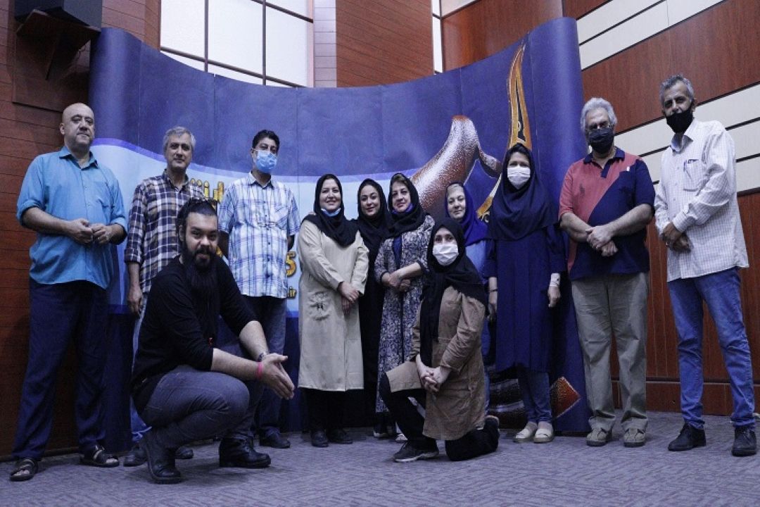 وقایع دهه سی خورشیدی ایران با با موسیقی كیهان كلهردرسریال رادیویی«زیر پوست تابستان» 