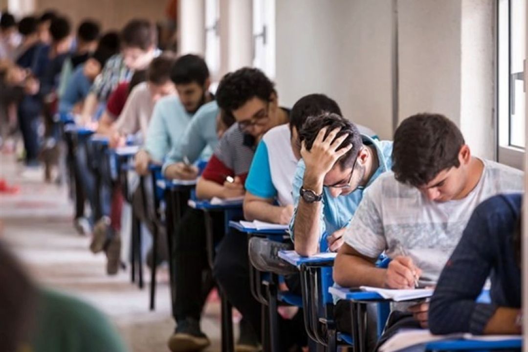 مخالف برگزاری آزمون سراسری هستم