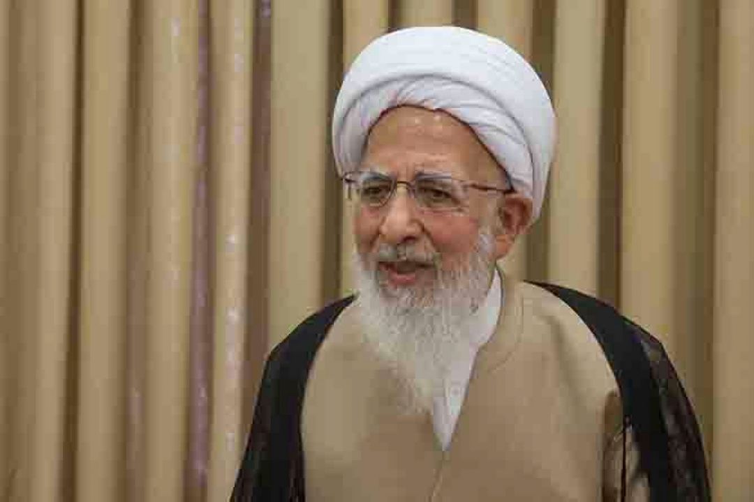 هشدار آیت‌الله جوادی آملی به فرانسه و دیگر كشورها/ جلوی هتاكی به قرآن و پیامبر اسلام گرفته شود