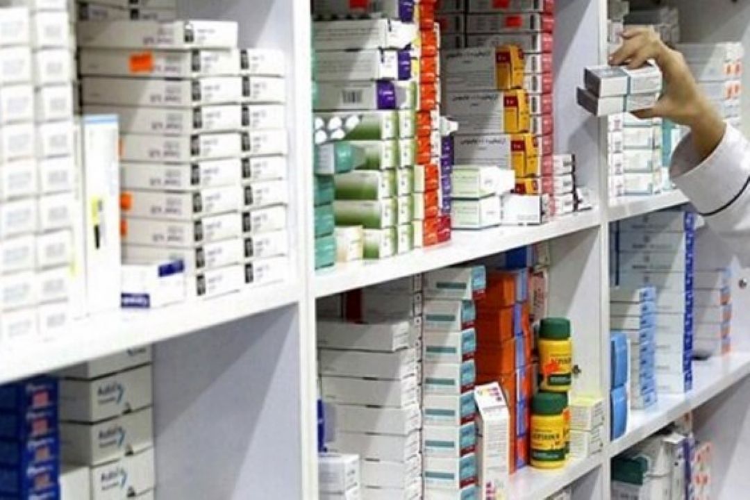 رئیس‌جمهور: تامین نیازهای دارویی كشور از اولویت بالایی برخوردار است