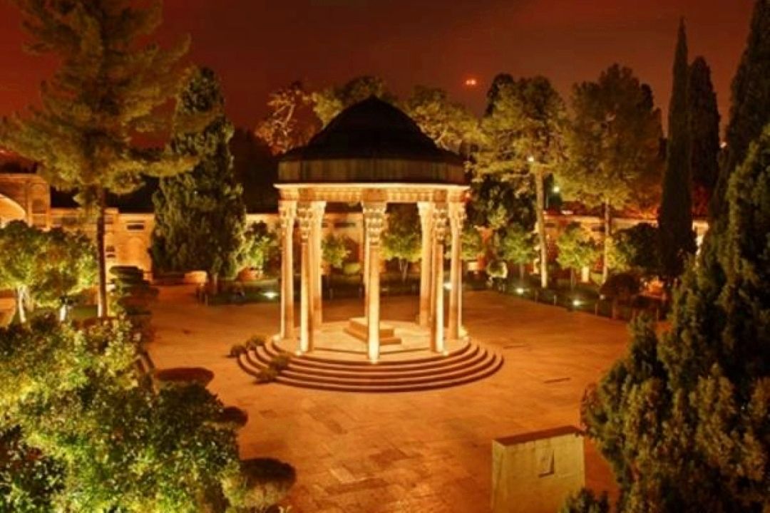 زاهد خلوت نشین دوش به میخانه شد 