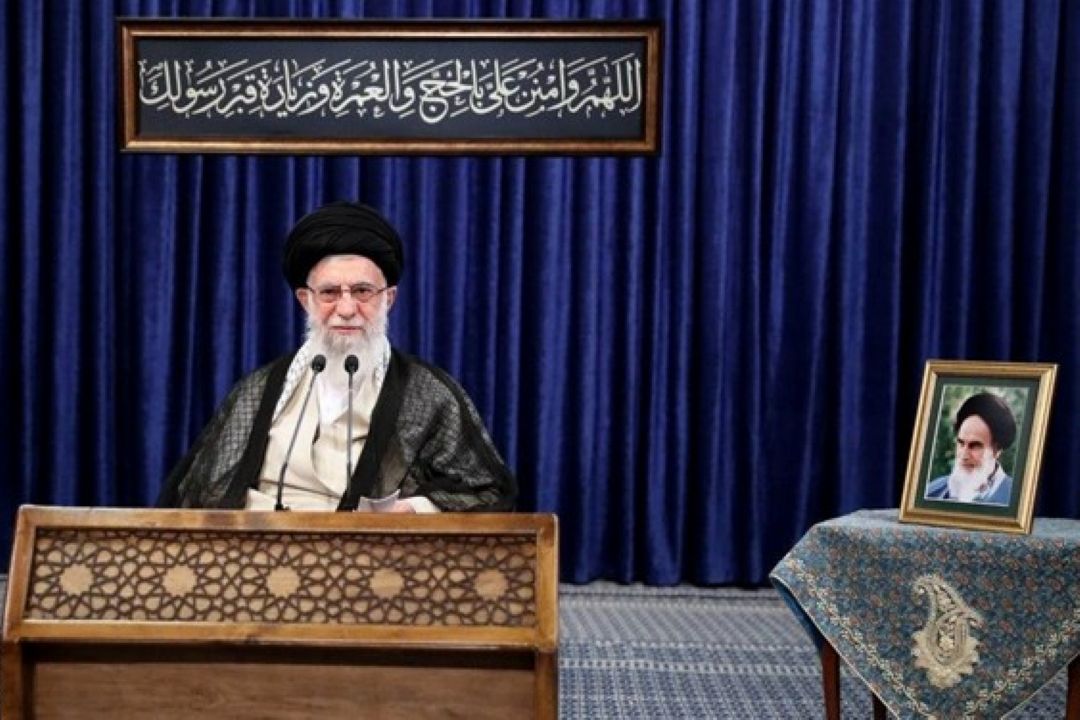 امروز با نگاه درست می‌توانیم از مدل بسیج مردمی استفاده كنیم/ دست تحریف در كمین دفاع مقدس است