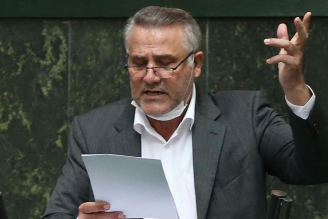  آقای روحانی دیگر حرف نزنید؛ حرف‌تان مردم را عصبانی و بازار را به هم می‌‎ریزد