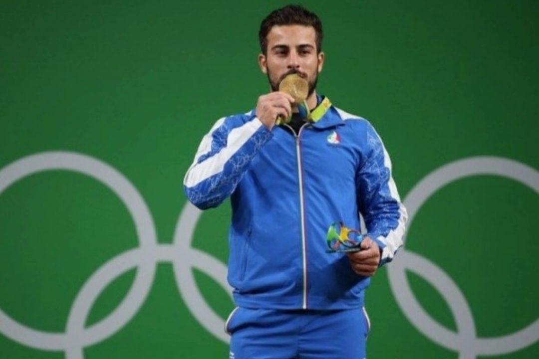 درخواست رستمی برای پرداخت جایزه تغییر رنگ مدال المپیكش
