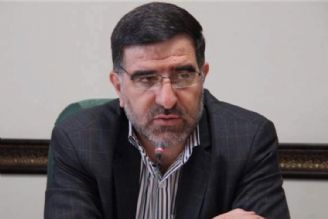 امیرآبادی فراهانی: مجلس با مصلحت اندیشی با دولت رفتار می‌كند/ حقوقی‌ها در بورس به مردم خیانت كردند
