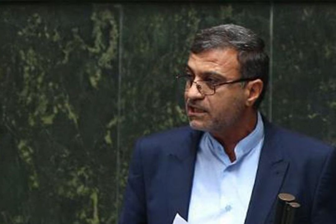 نماینده مجلس: ردپای حسین فریدون در سوء‌عملكرد سازمان منطقه آزاد قشم پررنگ است