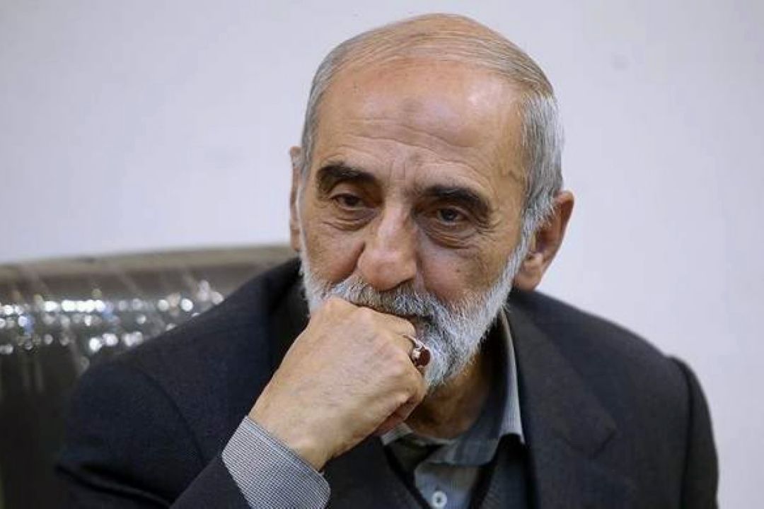 یادداشت شریعتمداری درباره پیام مهم رهبرانقلاب به جوانان فرانسوی/ پیام آقا تحقیر آشكار و سنگین ماكرون بود