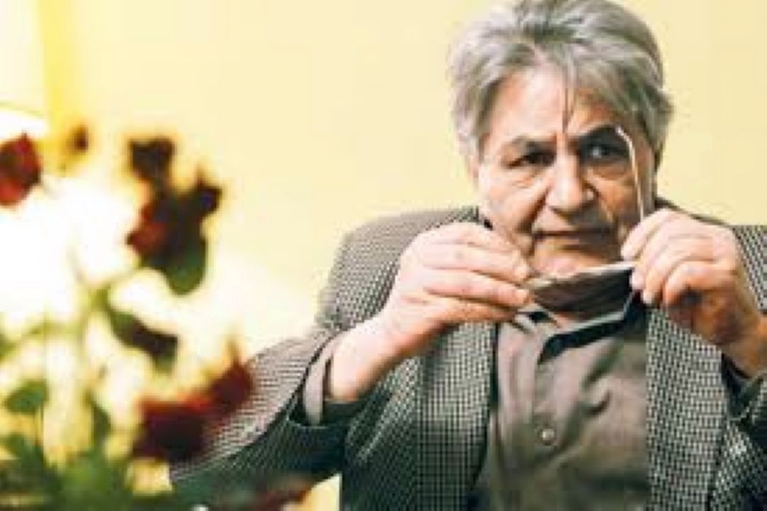 دكتر مرتضی كاخی،شاعر و ادیب از دكتر غلامحسین یوسفی می گوید