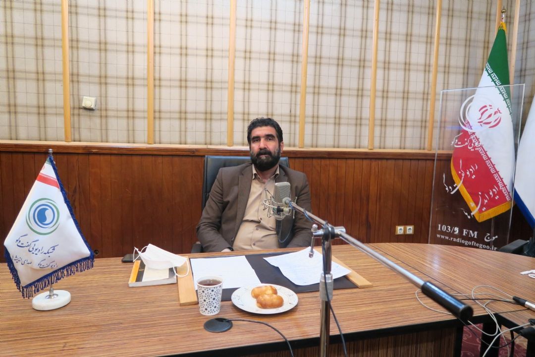 پوست و خون آمریكا از استكبار و استعمار است 