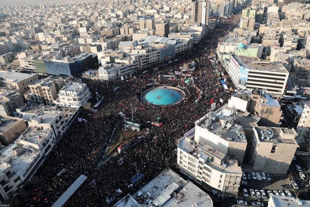 فیلم | تصاویر هوایی تشییع میلیونی در تهران