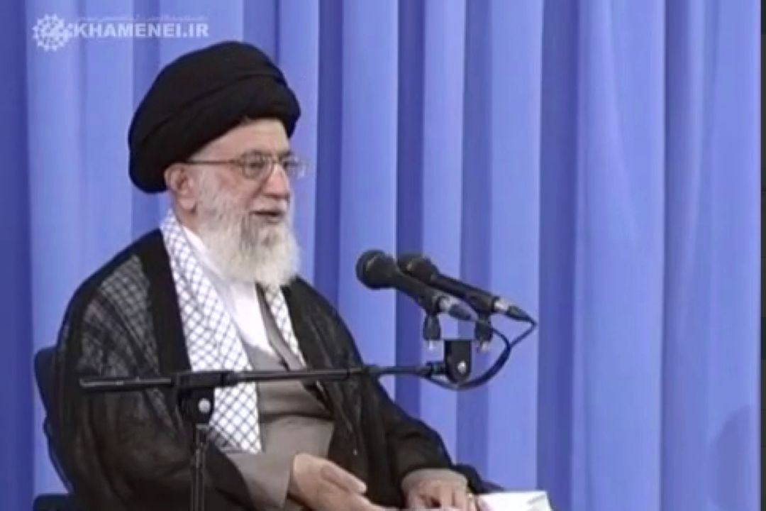 رهبرانقلاب:فرزندی تربیت كنیدكه پس از مرگ برایتان طلب مغفرت كند