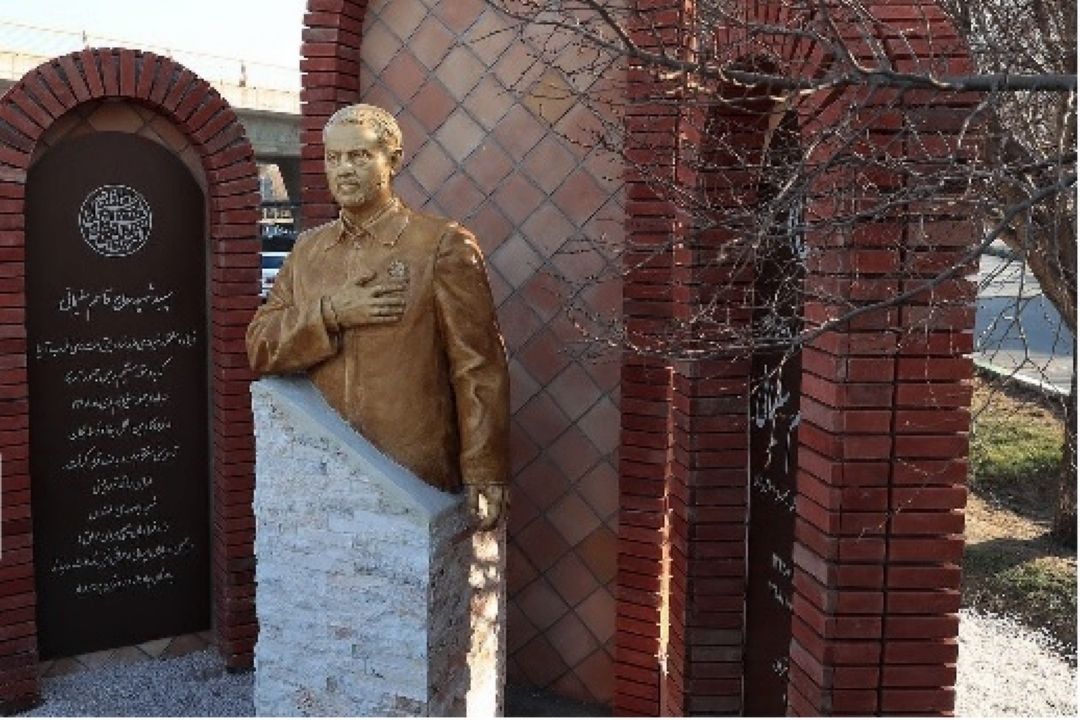سردیس شهید سلیمانی در مشهد رونمایی شد