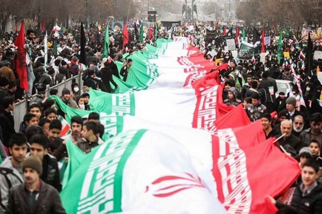 عمده‌ترین تفاوت انقلاب اسلامی ایران با سایر نظام‌ها