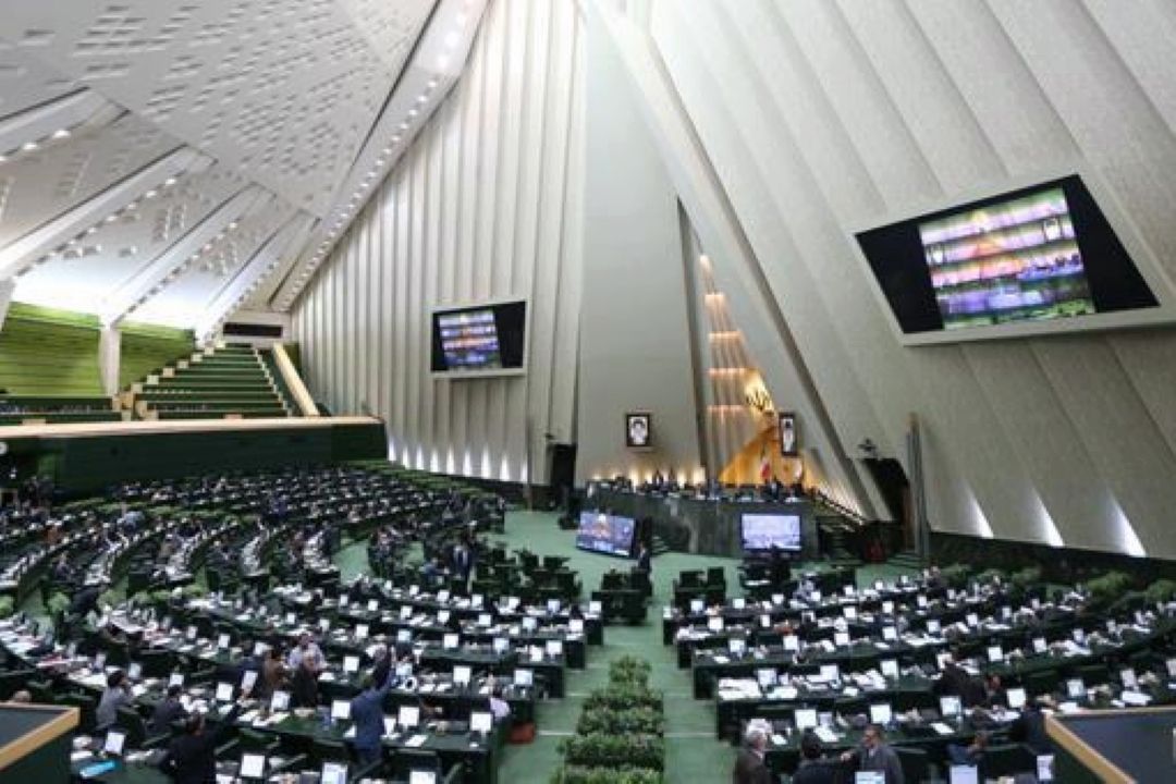 دست مجلس یازدهم بر گلوی رانت‌خواران فولاد؛ ششمین كارت زرد مجلس به وزارت علوم در دوران غلامی