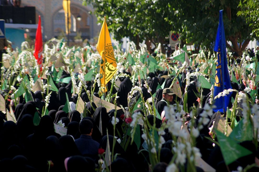 جشن دهه كرامت در حرم نورانی رضوی (ع) 