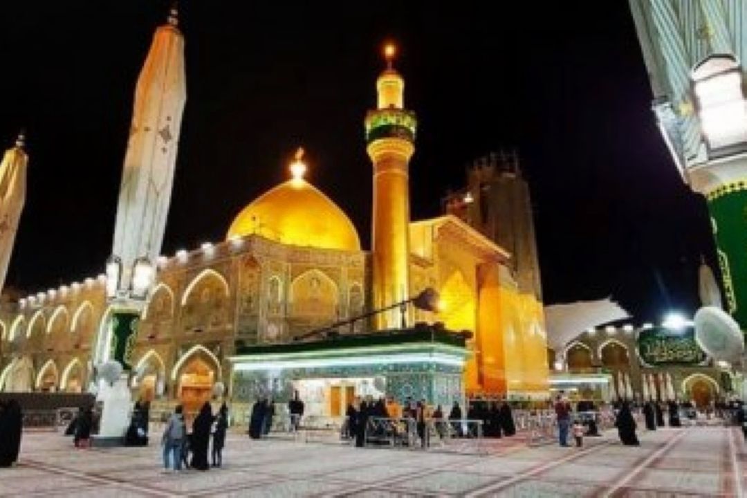 حرم علوی در آستانه میلاد حضرت زهرا(س) گلباران شد