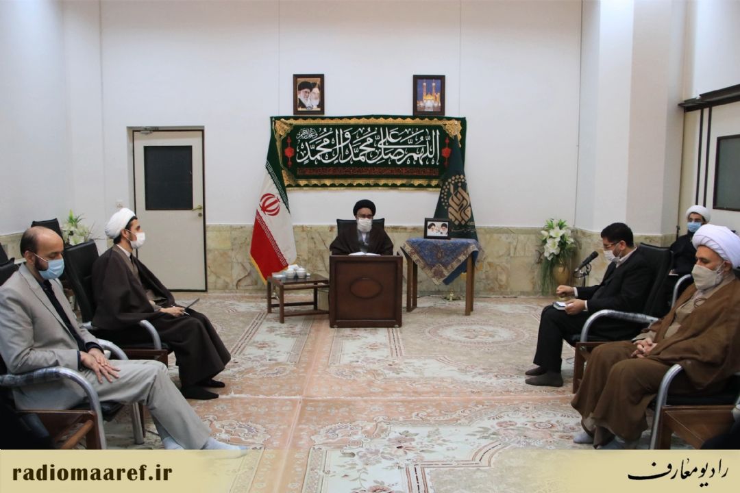 دیدار مدیران رادیو معارف با آیت الله سعیدی تولیت حرم مطهر حضرت معصومه (س)
