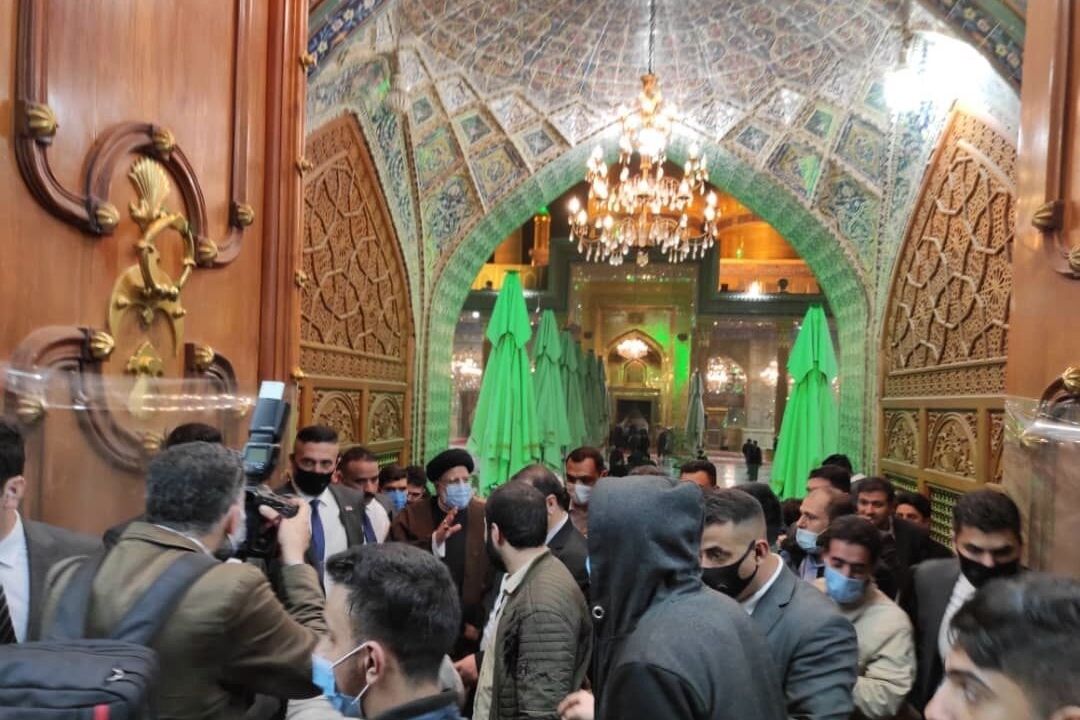 تشرف حجت‌الاسلام والمسلمین رییسی به حرم امامین كاظم و جواد (ع)  