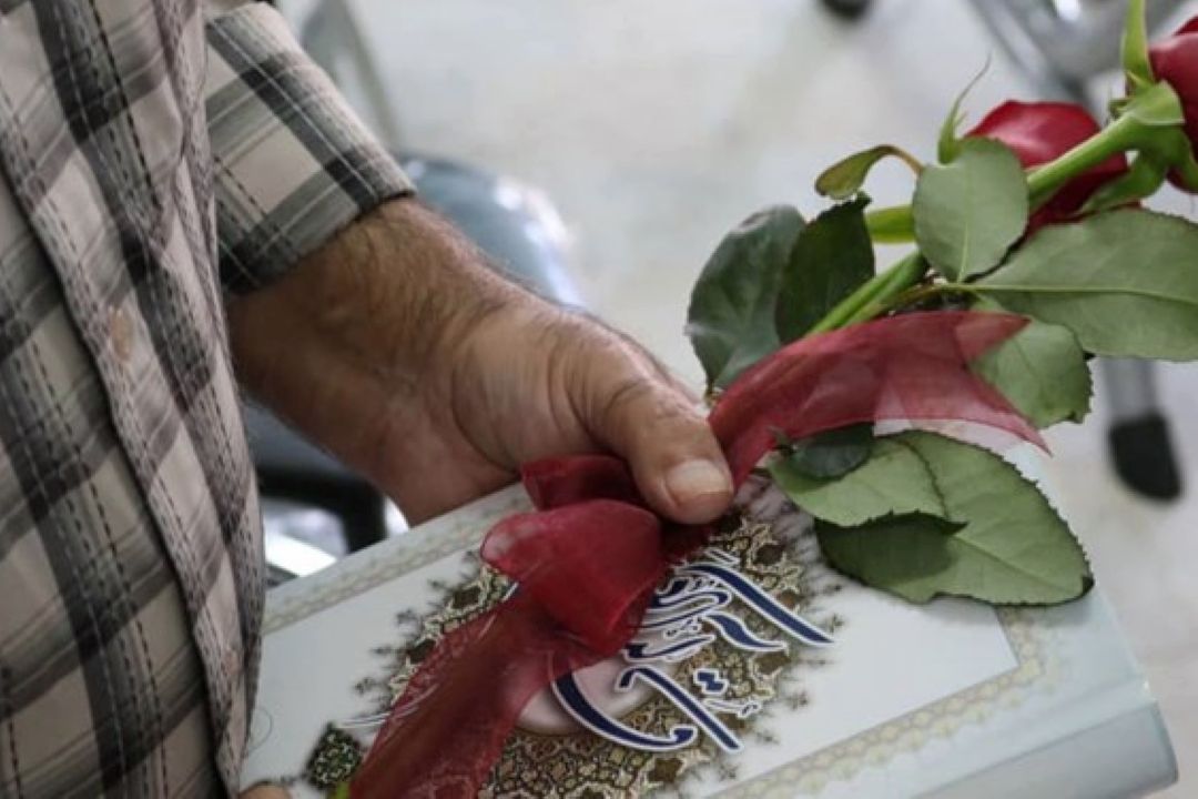 مسجدی‌ها در ماه رجب، زندانی آزاد می‌كنند