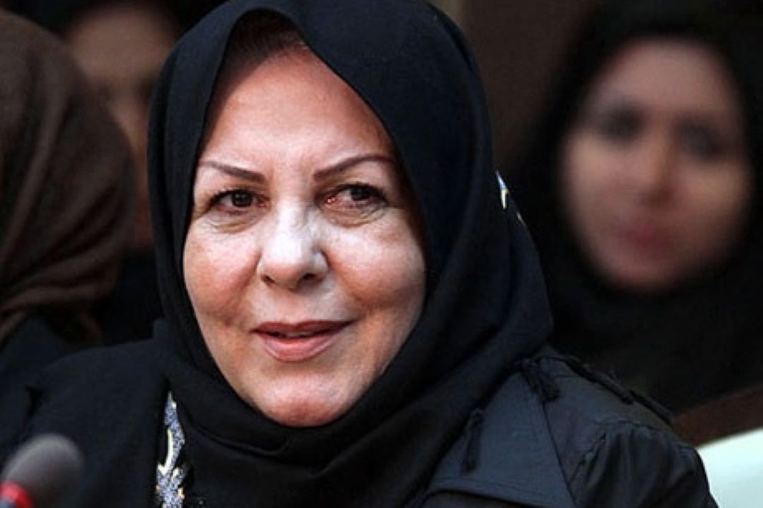 گفت و گو با پوراندخت مهیمن در استودیو هشت رادیو نمایش