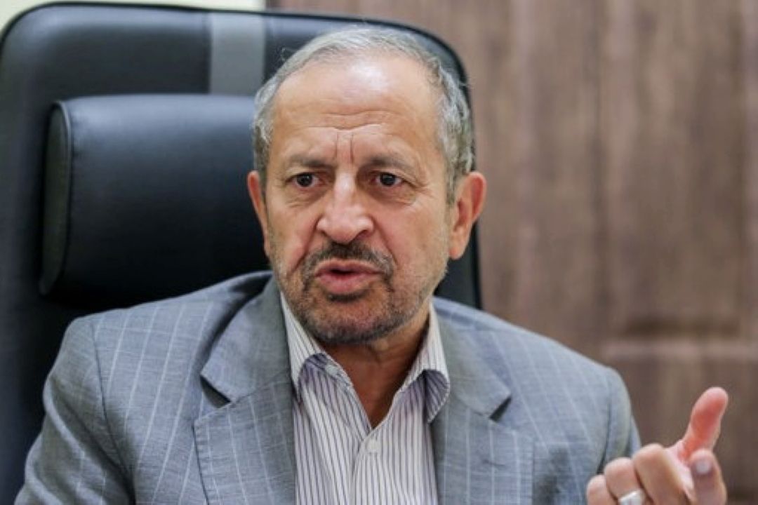 مبادا به جای دشمن سینه دوست هدف قرار بگیرد 