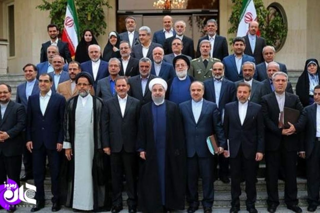همراهان 8 ساله روحانی در پاستور و بانیان وضع موجود/ دولتمردان پرنفوذ چه كسانی هستند؟