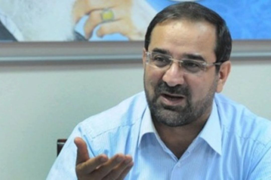 پاسخ عباسی به ادعای حمایت احمدی‌نژاد از او