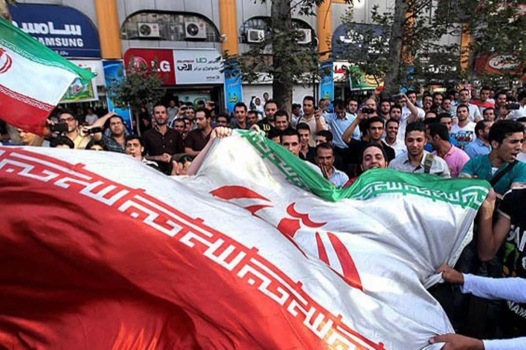 بررسی آثار تواصی به صبر و استقامت در موفقیت و پیروزی ملت ایران