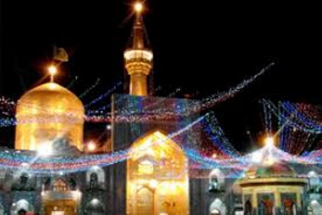 برنامه های حرم مطهر امام رضا(ع) در شب ولادت امام حسین(ع)