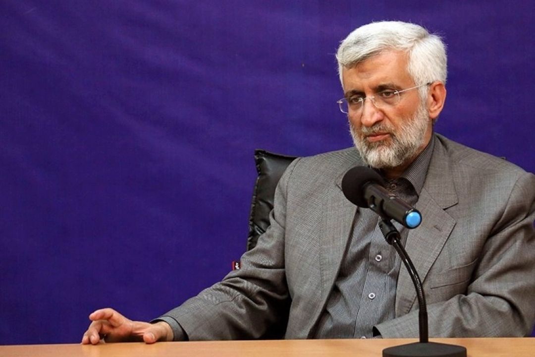 جلیلی: نباید تعامل با دنیا را در 4-5 كشور محدود كرد/ نمی‌توان كشور را معطل مذاكره نگه داشت